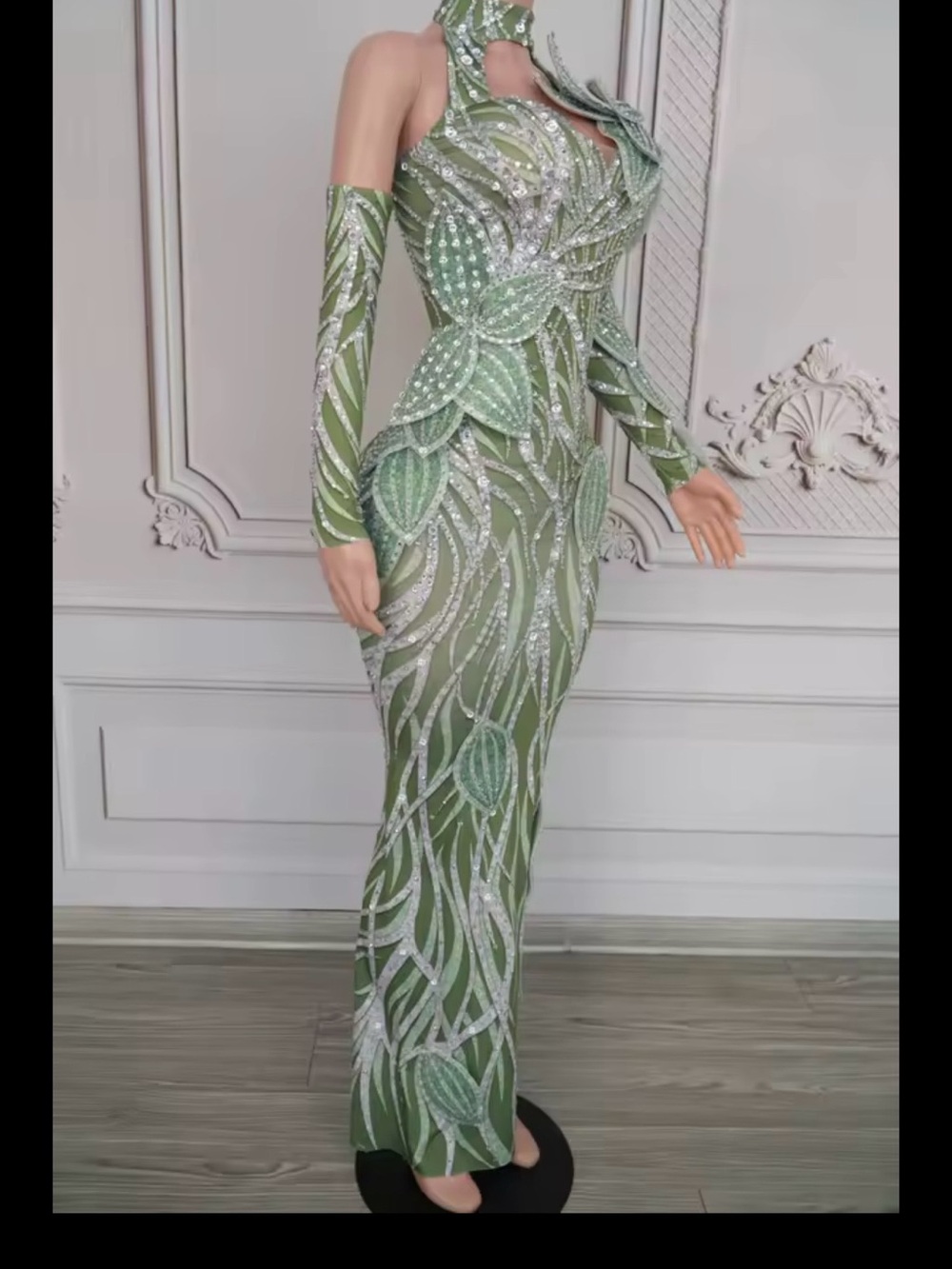 Green Embellished Leaf-Pattern Evening Dress - Picture 3 of 4